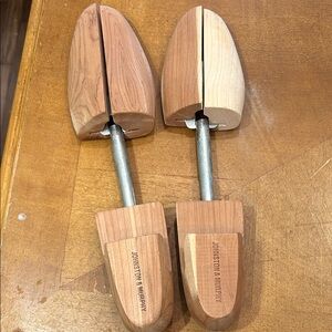 Johnston & Murphy Cedar Shoe Shapers